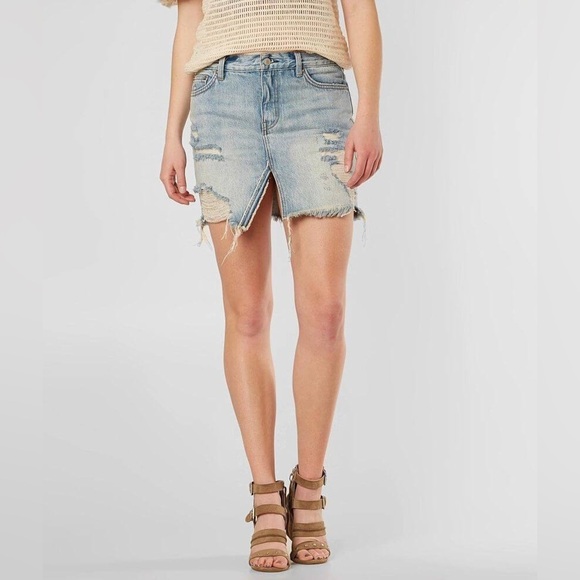 Free People We The Free Jean Skirt Relaxed Destroyed Light Denim Cotton Size 30 - Picture 16 of 16